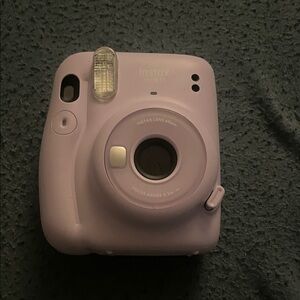 Fujifilm Instax Mini 11 in Soft Purple